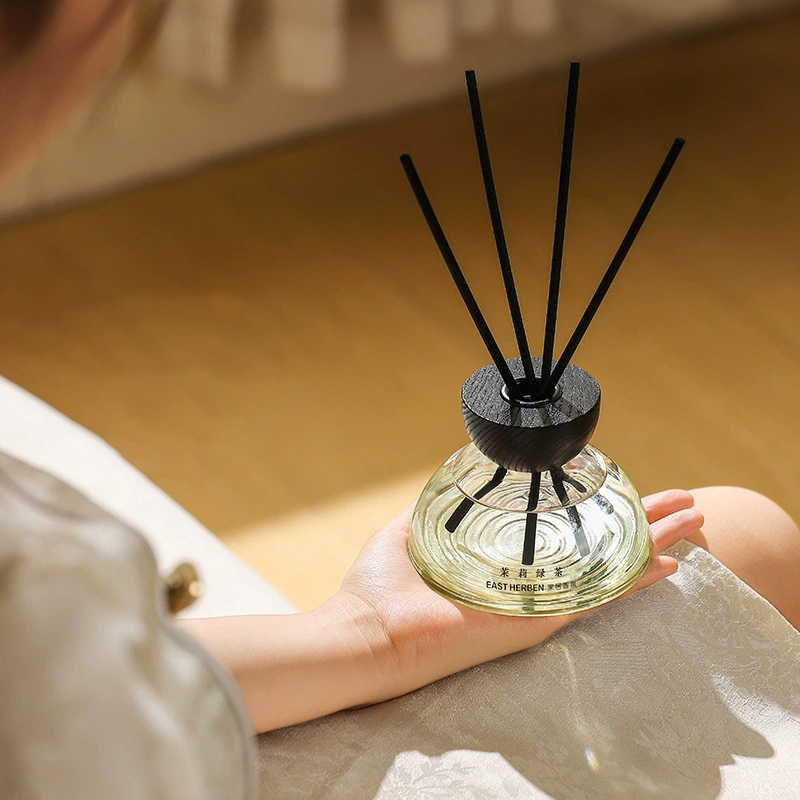 200 ミリリットルリードディフューザーボトルエッセンシャル - Home Fragrance Reed Diffuser のレビューと価格
