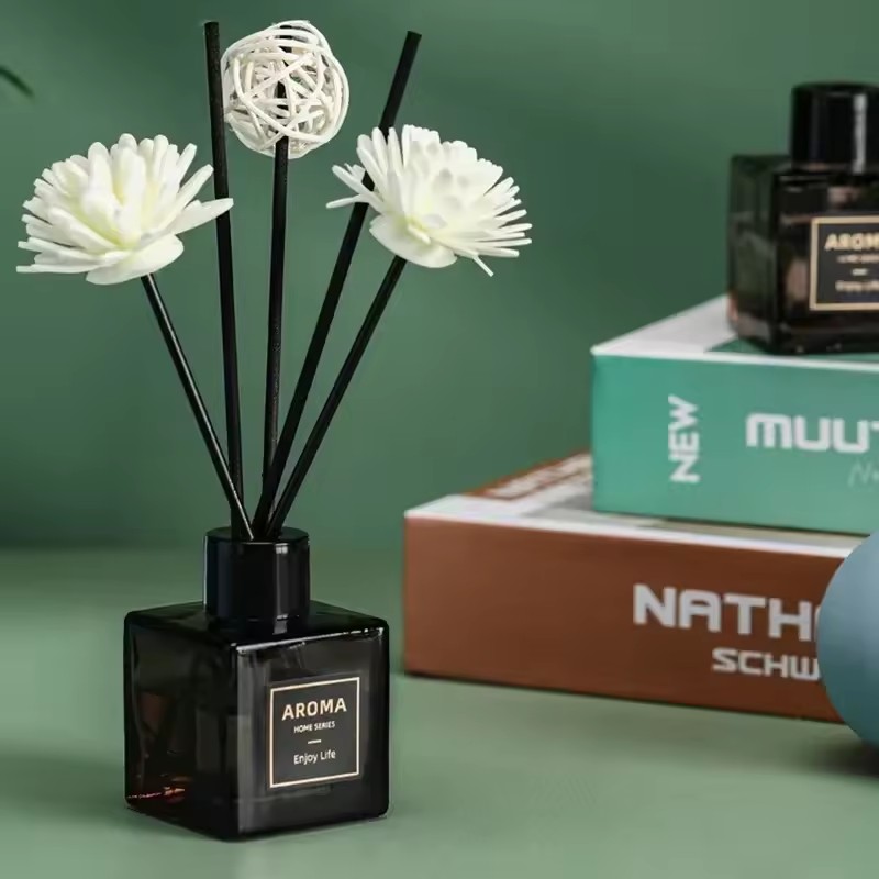 ホットセール 50ml フレームレスリードディフューザーオイ - Home Fragrance Reed Diffuser のレビューと価格
